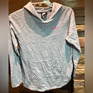 NIKE: Light weight hoodie
